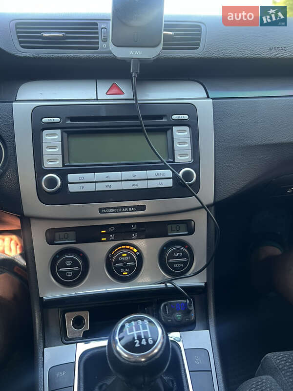 Седан Volkswagen Passat 2006 в Первомайську