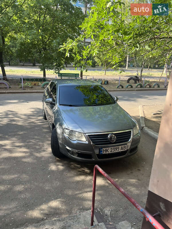 Седан Volkswagen Passat 2006 в Первомайську