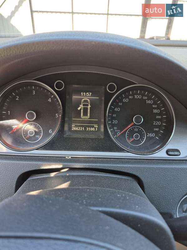 Универсал Volkswagen Passat 2012 в Полтаве