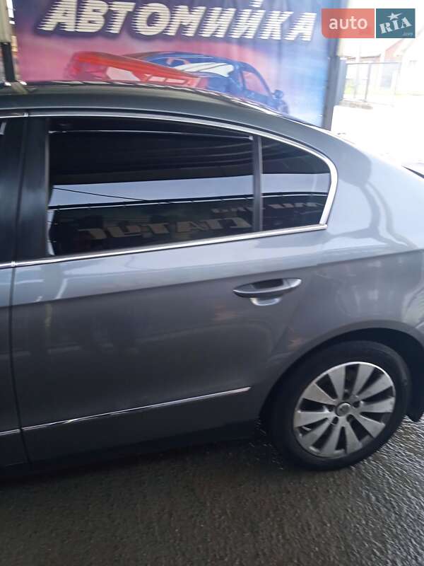 Седан Volkswagen Passat 2007 в Львове
