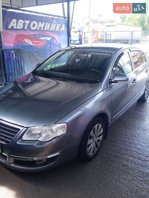 Седан Volkswagen Passat 2007 в Львове