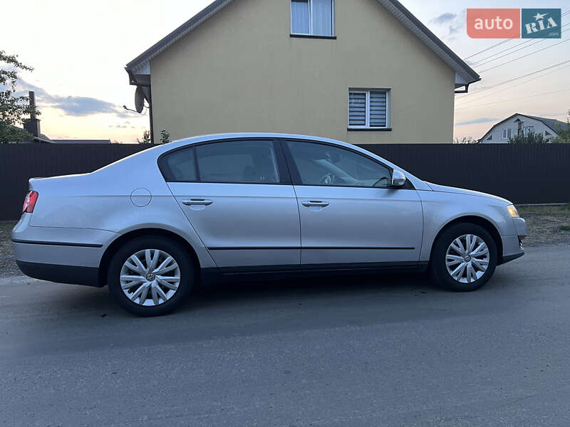 Седан Volkswagen Passat 2007 в Ковеле