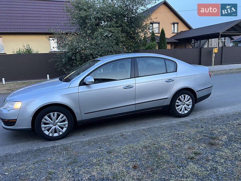 Седан Volkswagen Passat 2007 в Ковеле