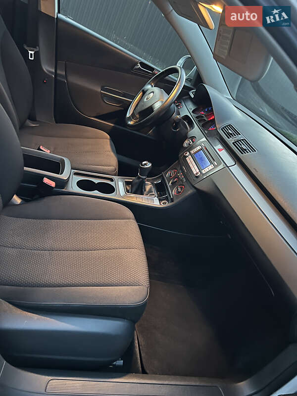 Седан Volkswagen Passat 2007 в Ковеле