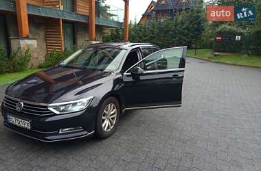 Універсал Volkswagen Passat 2019 в Львові