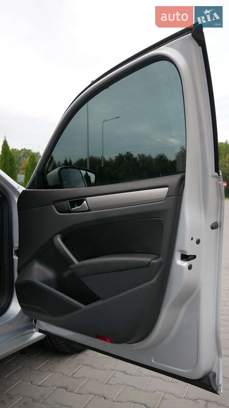 Седан Volkswagen Passat 2015 в Вінниці