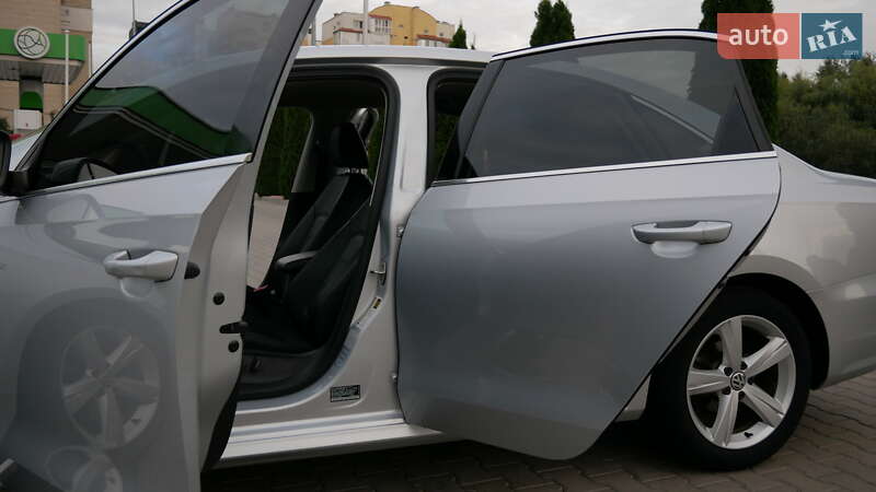 Седан Volkswagen Passat 2015 в Вінниці