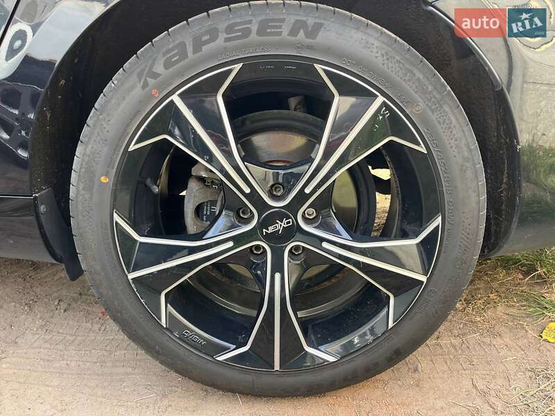 Универсал Volkswagen Passat 2012 в Коростене