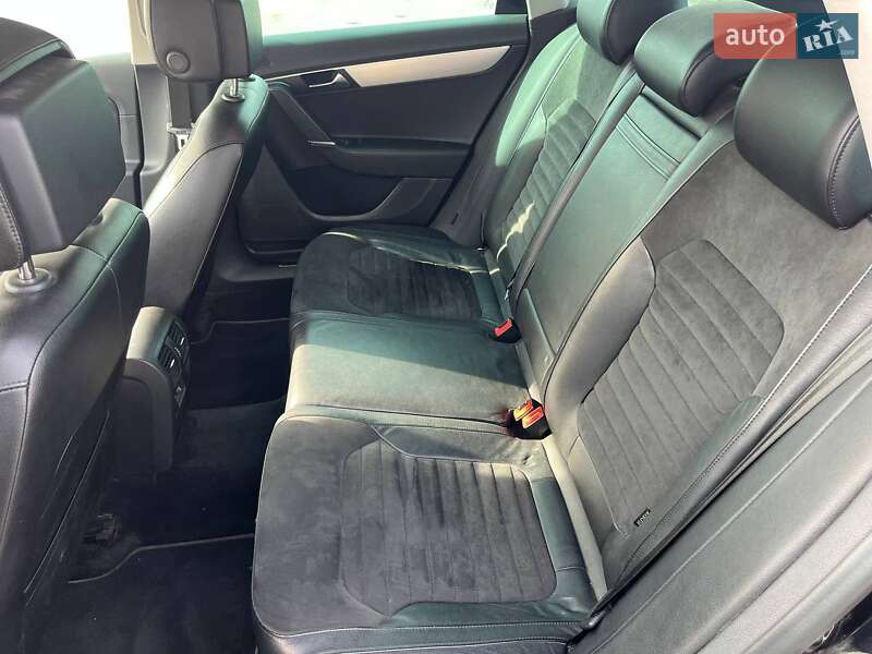 Универсал Volkswagen Passat 2012 в Коростене