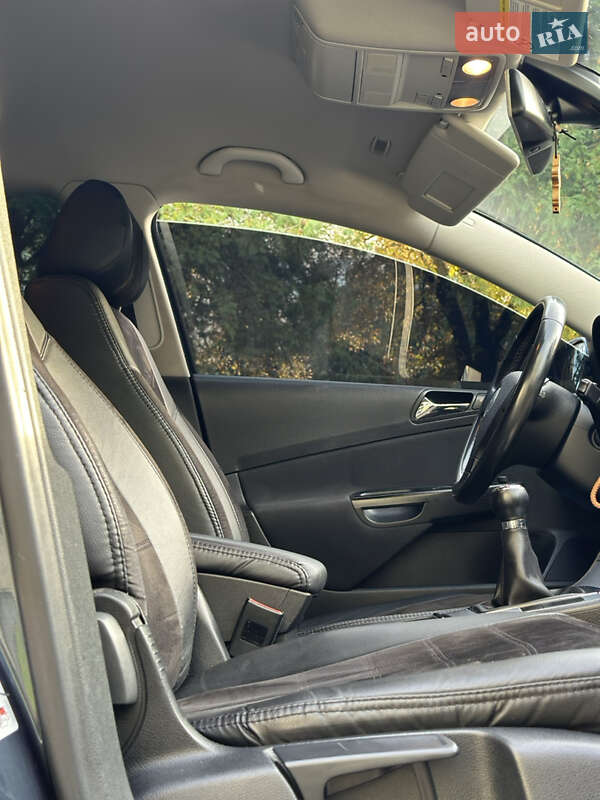 Универсал Volkswagen Passat 2007 в Дубно