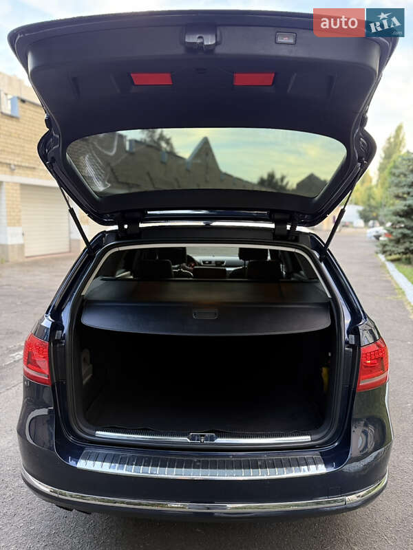 Універсал Volkswagen Passat 2011 в Києві фото 22 Універсал Volkswagen Passat 2011 в Києві