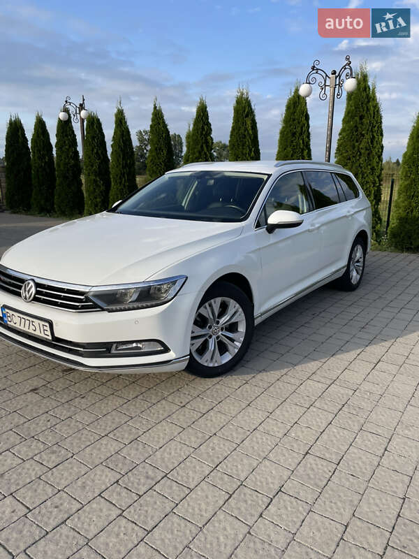 Универсал Volkswagen Passat 2016 в Киеве