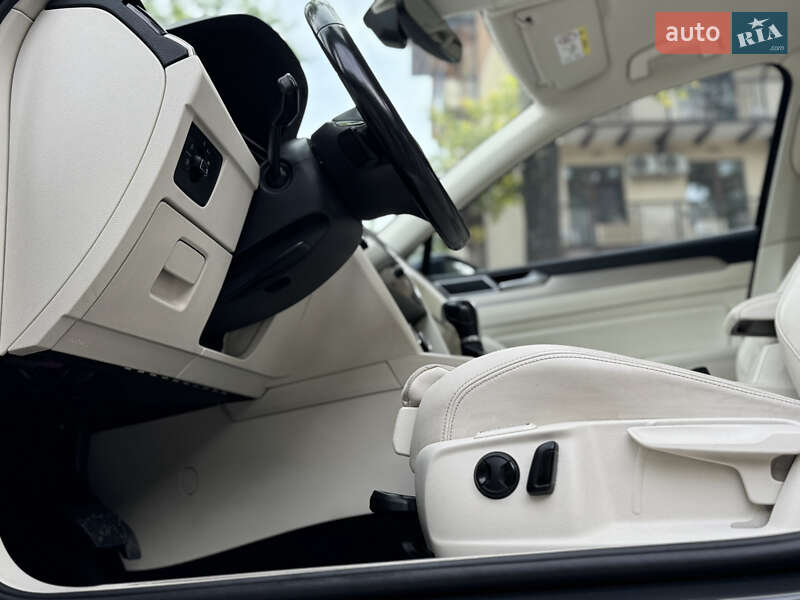 Седан Volkswagen Passat 2017 в Трускавці