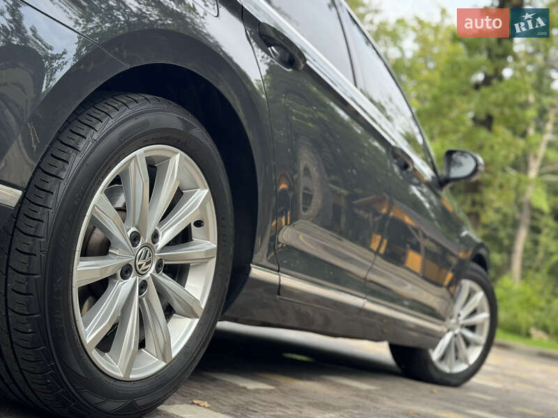 Седан Volkswagen Passat 2017 в Трускавці