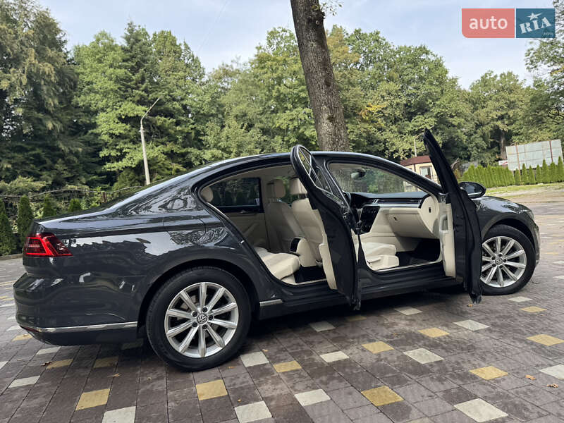 Седан Volkswagen Passat 2017 в Трускавці