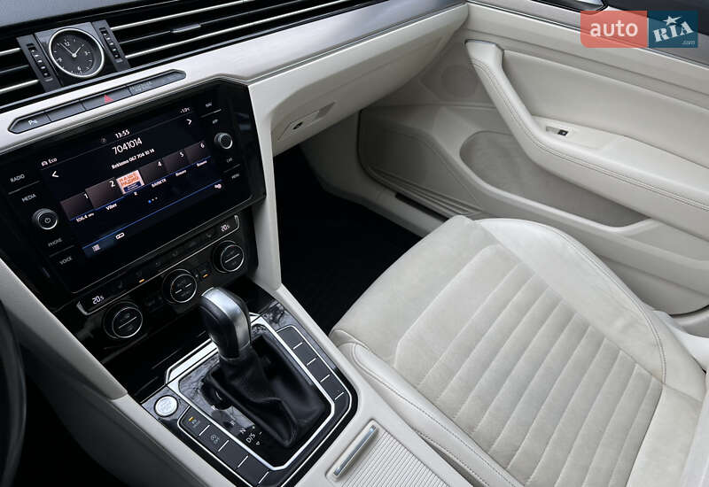 Седан Volkswagen Passat 2017 в Трускавці