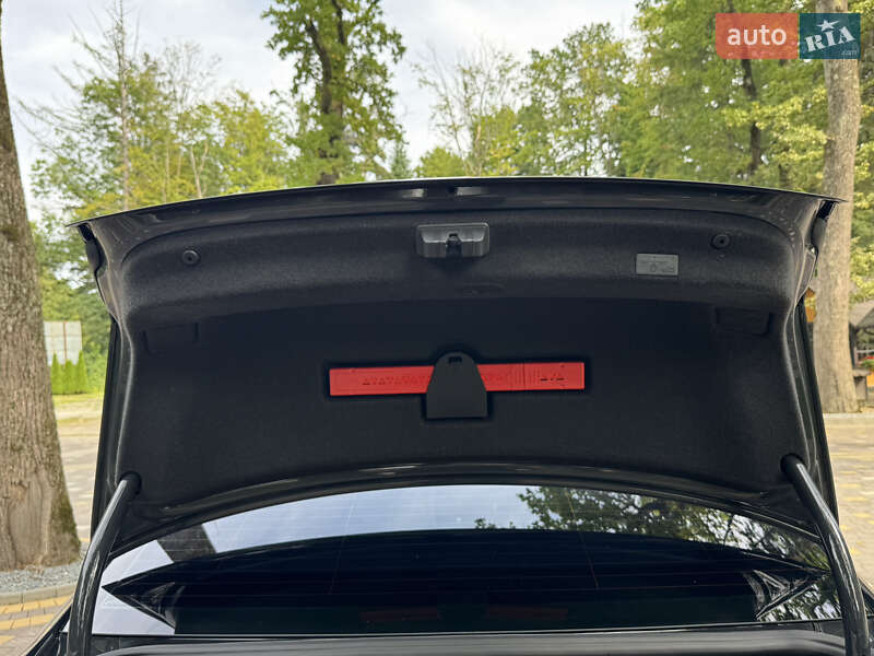 Седан Volkswagen Passat 2017 в Трускавці