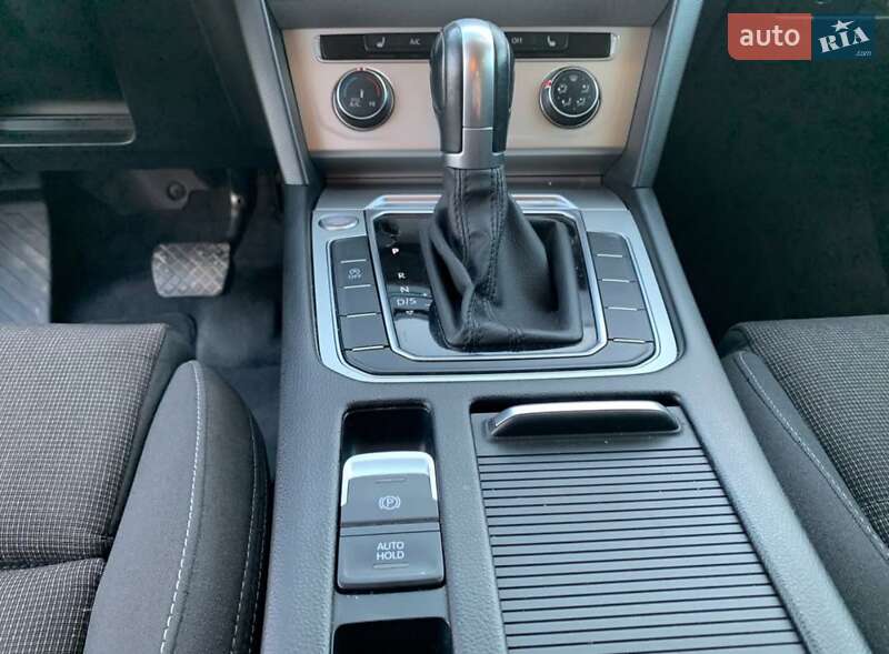 Универсал Volkswagen Passat 2016 в Косове