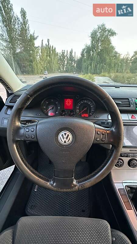Седан Volkswagen Passat 2007 в Ахтырке