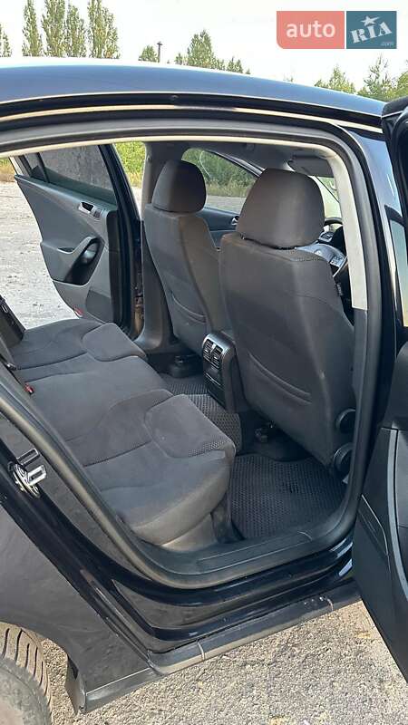 Седан Volkswagen Passat 2007 в Ахтырке