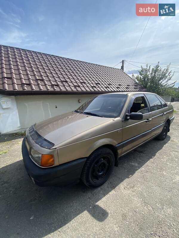 Volkswagen Passat 1989