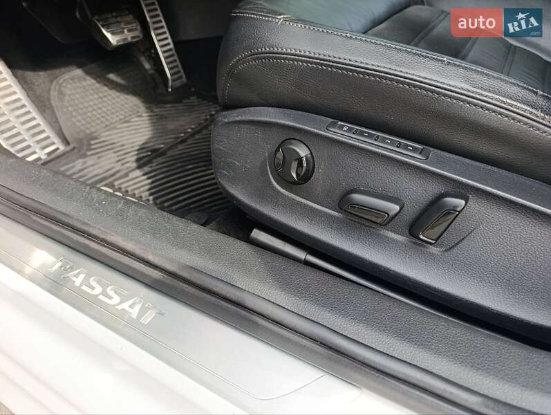 Седан Volkswagen Passat 2014 в Новомиргороде