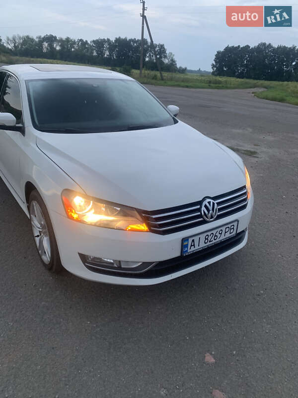 Седан Volkswagen Passat 2014 в Мотовиловке