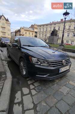 Седан Volkswagen Passat 2016 в Киеве