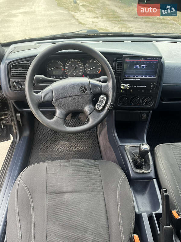 Универсал Volkswagen Passat 1995 в Киеве фото 12 Универсал Volkswagen Passat 1995 в Киеве