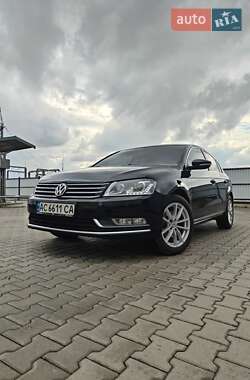 Седан Volkswagen Passat 2013 в Луцьку
