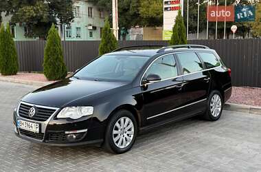 Универсал Volkswagen Passat 2010 в Одессе