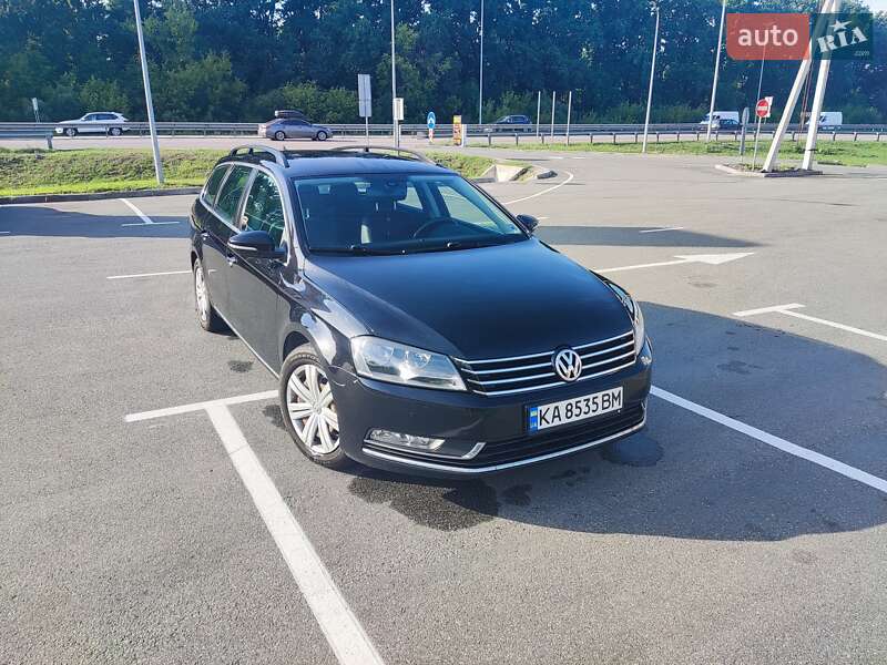 Универсал Volkswagen Passat 2014 в Киеве