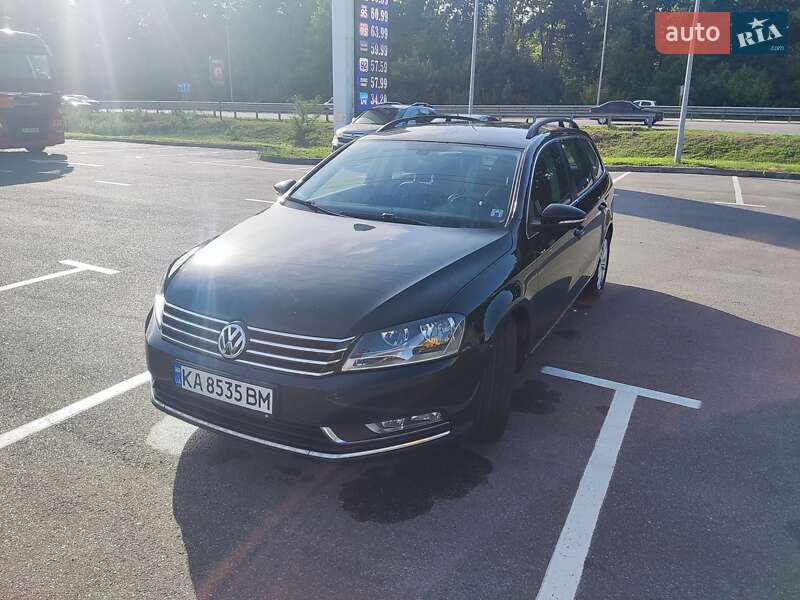 Универсал Volkswagen Passat 2014 в Киеве