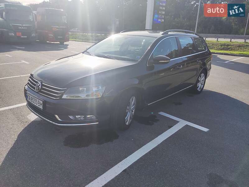 Универсал Volkswagen Passat 2014 в Киеве