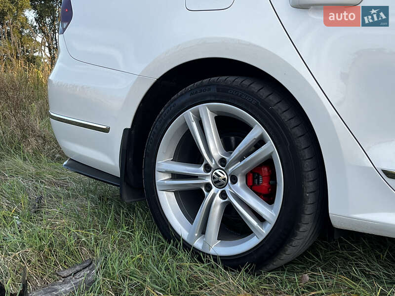 Седан Volkswagen Passat 2013 в Димері фото 15 Седан Volkswagen Passat 2013 в Димері