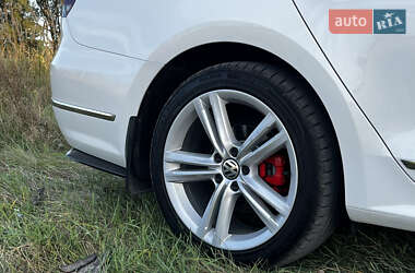 Седан Volkswagen Passat 2013 в 