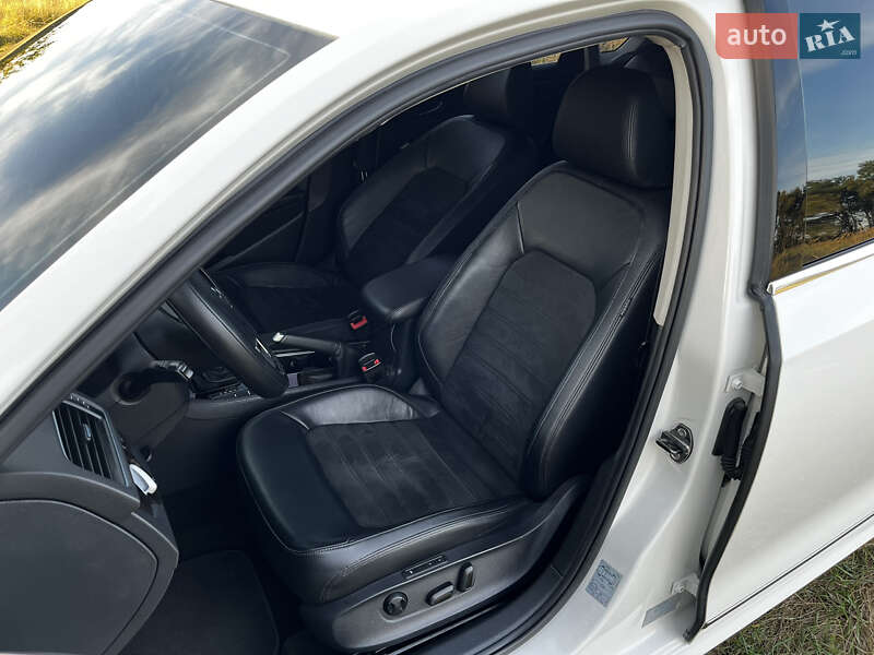 Седан Volkswagen Passat 2013 в Димері фото 46 Седан Volkswagen Passat 2013 в Димері