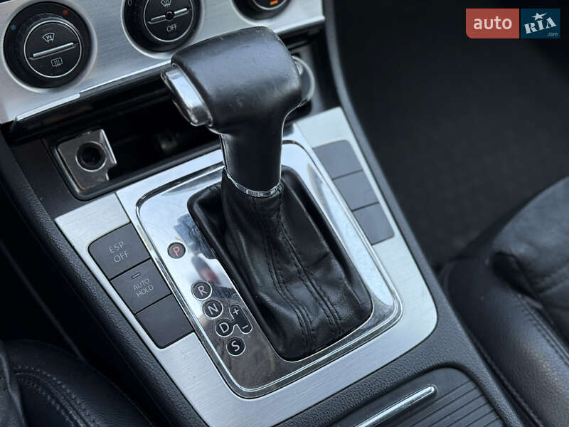 Седан Volkswagen Passat 2008 в Днепре