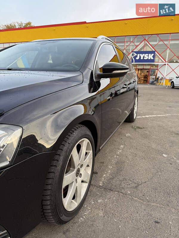 Универсал Volkswagen Passat 2014 в Житомире