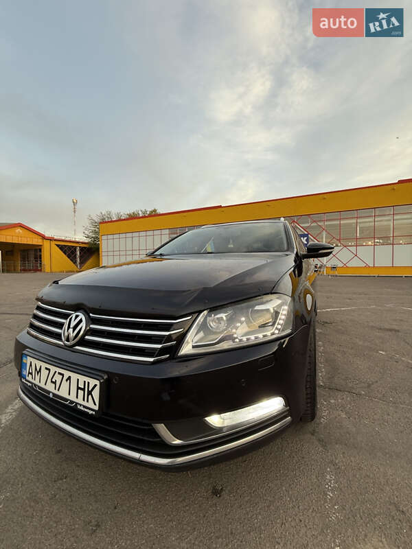 Универсал Volkswagen Passat 2014 в Житомире