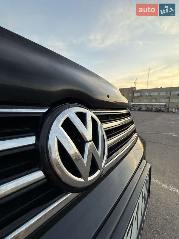 Универсал Volkswagen Passat 2014 в Житомире