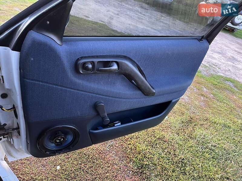 Седан Volkswagen Passat 1995 в Глухове фото 22 Седан Volkswagen Passat 1995 в Глухове