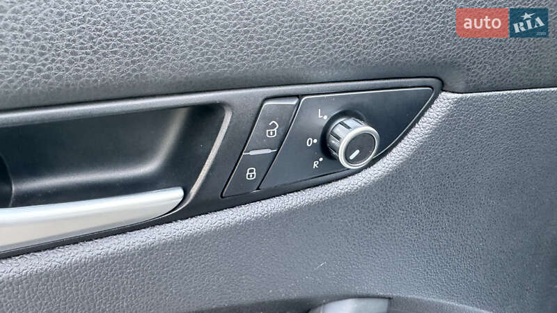 Седан Volkswagen Passat 2015 в Дніпрі
