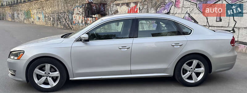 Седан Volkswagen Passat 2015 в Дніпрі