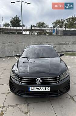 Седан Volkswagen Passat 2016 в Запорожье