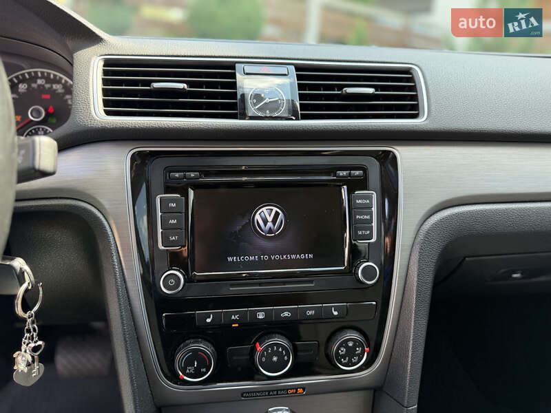 Седан Volkswagen Passat 2014 в Києві фото 35 Седан Volkswagen Passat 2014 в Києві