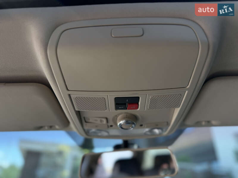 Седан Volkswagen Passat 2014 в Києві фото 40 Седан Volkswagen Passat 2014 в Києві