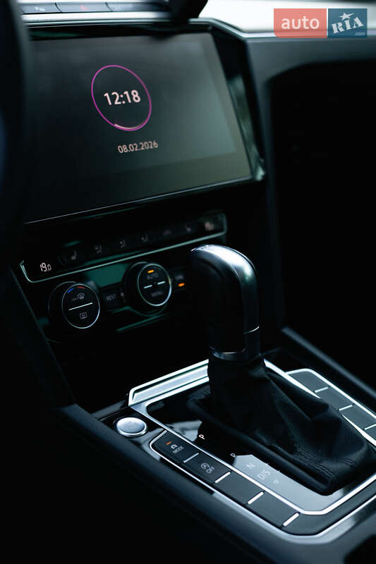 Универсал Volkswagen Passat 2018 в Краснограде