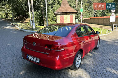 Седан Volkswagen Passat 2013 в Черновцах