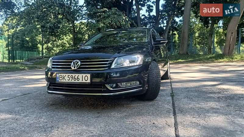 Volkswagen Passat 2011